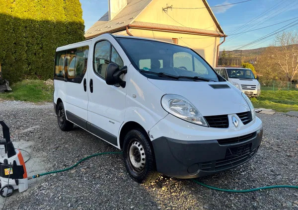 renault Renault Trafic cena 18900 przebieg: 215688, rok produkcji 2011 z Reda